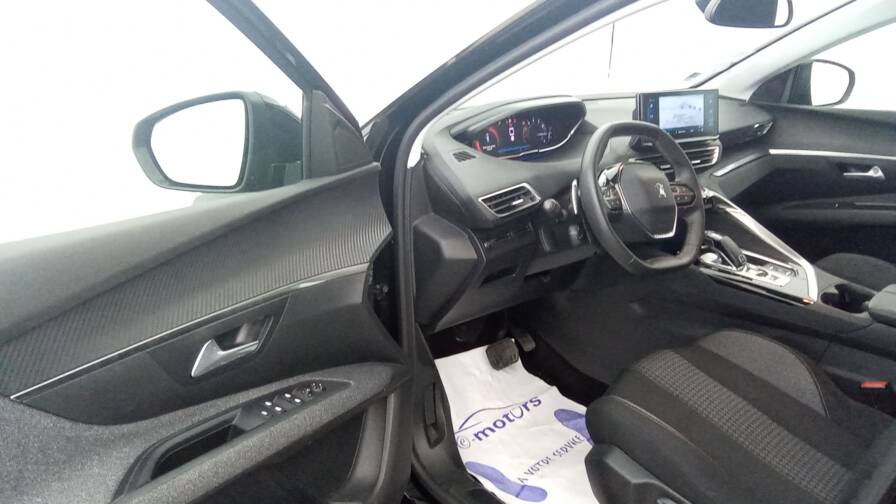 Mandataire Automobile occasion, recherche de Peugeot 5008-puretech-130-eat8-active-pack-plus-gps - E-Motors