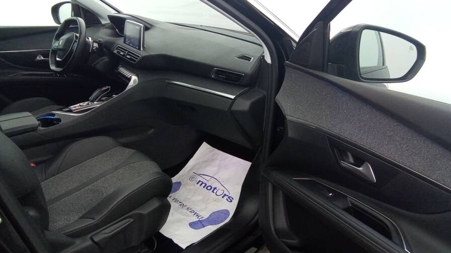 Mandataire Automobile occasion, recherche de Peugeot 5008-puretech-130-eat8-allure - E-Motors