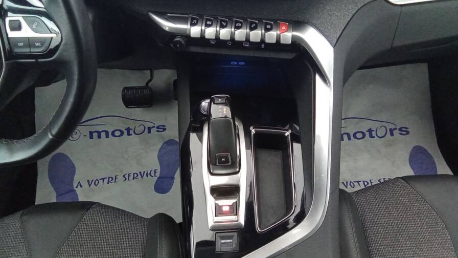 Mandataire Automobile occasion, recherche de Peugeot 5008-puretech-130-eat8-allure - E-Motors