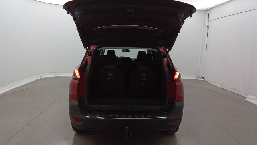 Mandataire Automobile occasion, recherche de Peugeot 5008-puretech-130-eat8-allure-pack-plus-attelage - E-Motors