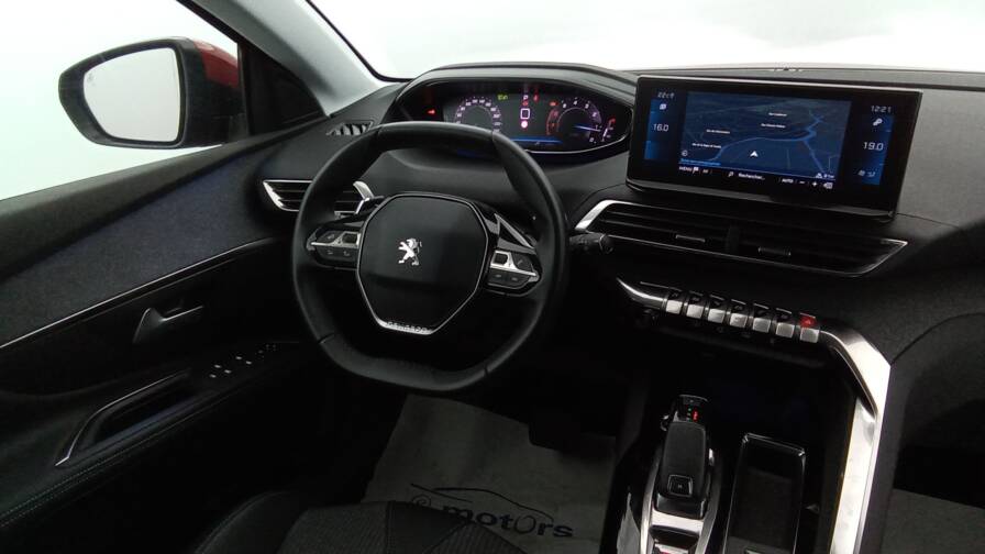 Mandataire Automobile occasion, recherche de Peugeot 5008-puretech-130-eat8-allure-pack-plus-attelage - E-Motors