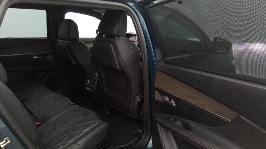 Mandataire Automobile occasion, recherche de Peugeot 5008-puretech-130-eat8-gt-pack-plus-cuir - E-Motors