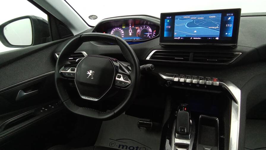 Mandataire Automobile occasion, recherche de Peugeot 5008-puretech-130-eat8-roadtrip-plus-cam-ra360 - E-Motors