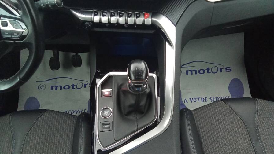 Mandataire Automobile occasion, recherche de Peugeot 5008-puretech-130ch-ss-bvm6-allure - E-Motors