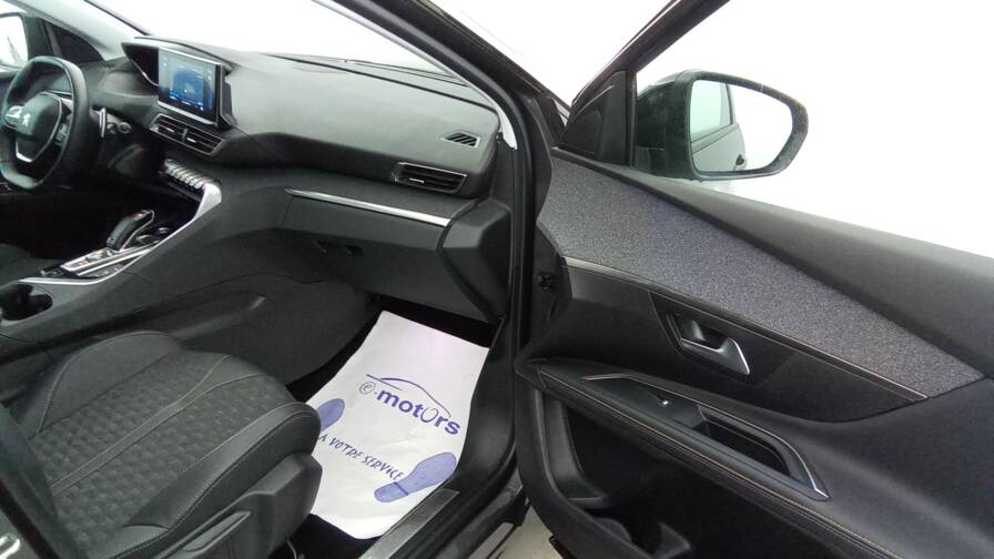 Mandataire Automobile occasion, recherche de Peugeot 5008-puretech-130ch-s-s-eat8-roadtrip - E-Motors