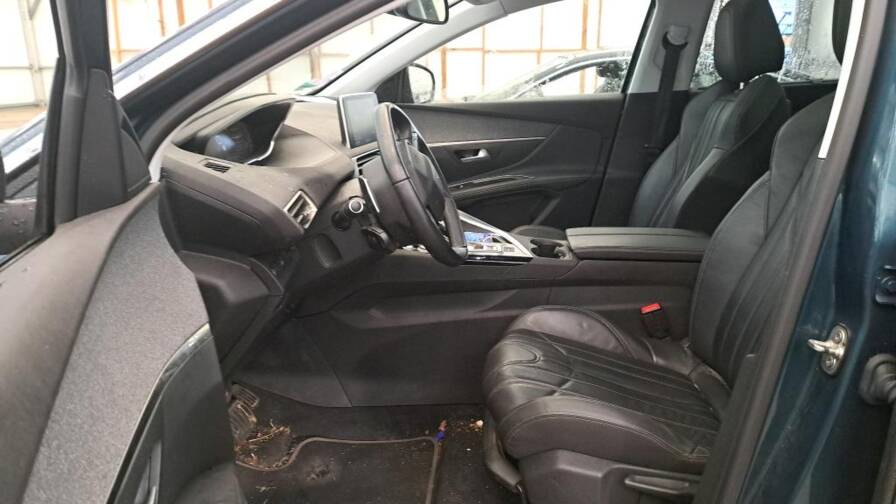 Mandataire Automobile occasion, recherche de Peugeot 5008-puretech-130-eat6-allure-plus-toit-pano-plus-hayon-lectrique - E-Motors