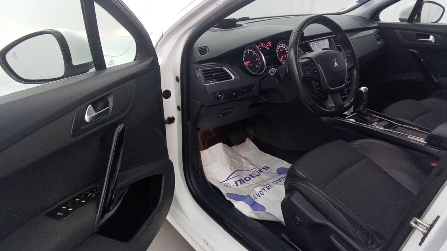 Mandataire Automobile occasion, recherche de Peugeot 508-1-6-bluehdi-120ch-s-s-eat6-allure - E-Motors