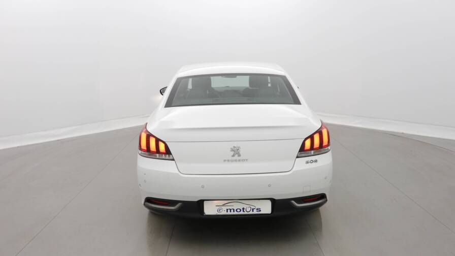 Mandataire Automobile occasion, recherche de Peugeot 508-1-6-bluehdi-120ch-s-s-eat6-allure - E-Motors