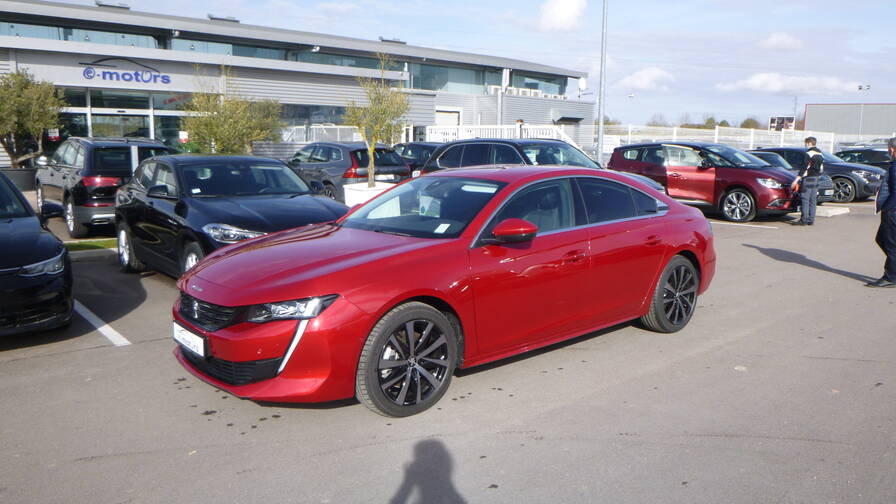 Avis-mandataire-auto-Emotors-Peugeot-508-Allure-bluehdi-160-eat8-plus-i-cockpit-amplify-plus-full-led.