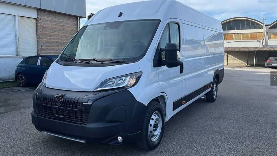 Mandataire Automobile neuf, recherche de Peugeot Boxer-fgn-t-l-3-5-t-l4h2-maxi-140 - E-Motors