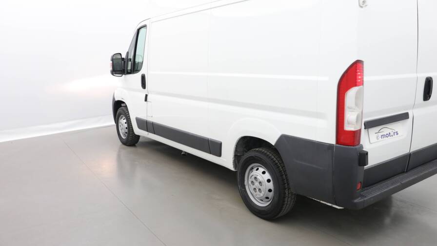Mandataire Automobile utilitaire, recherche de Peugeot Boxer-tole-333-l2h2-2-2-hdi-110-fap-confort - E-Motors