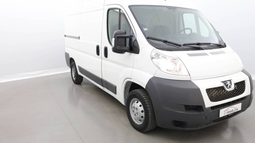 Mandataire Automobile utilitaire, recherche de Peugeot Boxer-tole-333-l2h2-2-2-hdi-110-fap-confort - E-Motors