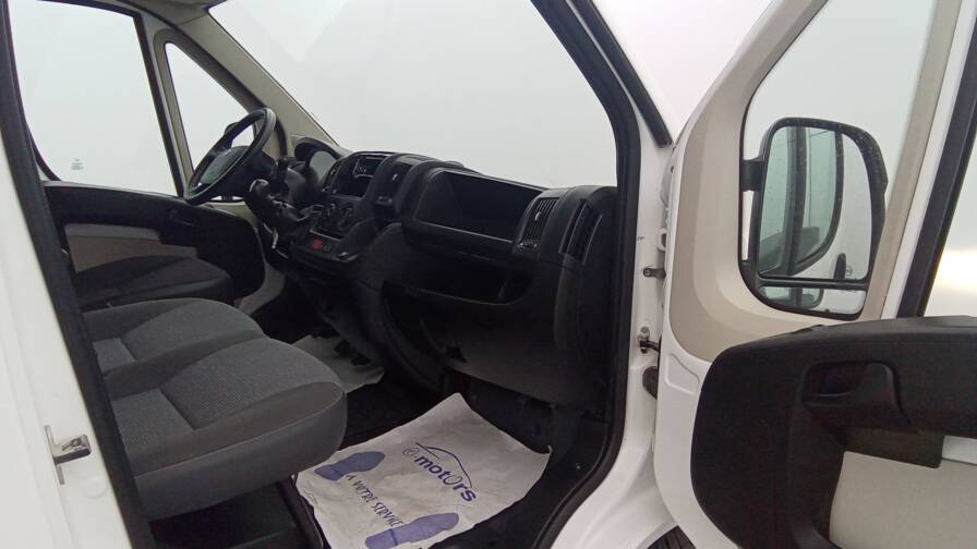 Mandataire Automobile utilitaire, recherche de Peugeot Boxer-tole-333-l2h2-2-2-hdi-110-fap-confort - E-Motors