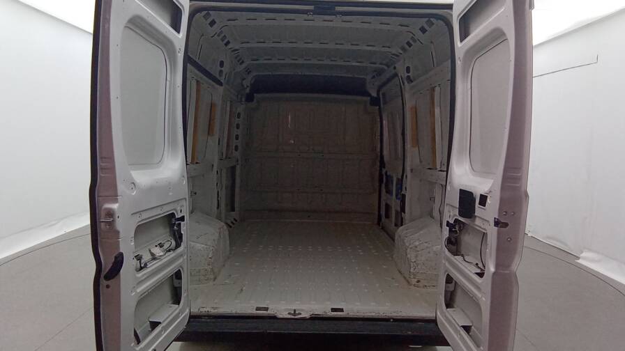 Mandataire Automobile utilitaire, recherche de Peugeot Boxer-tole-333-l2h2-2-2-hdi-110-fap-confort - E-Motors