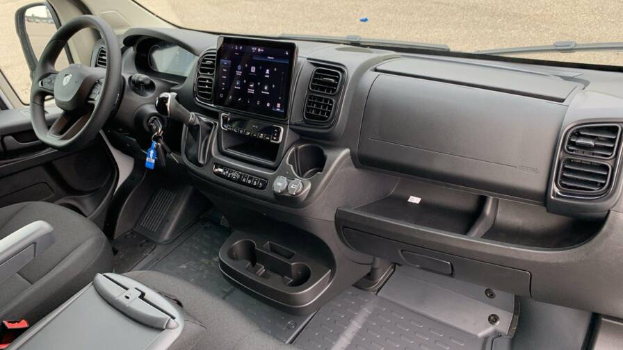 Mandataire Automobile neuf, recherche de Peugeot Boxer-fourgon-tole-3-5-t-l3h2-140-s-s-bva8 - E-Motors