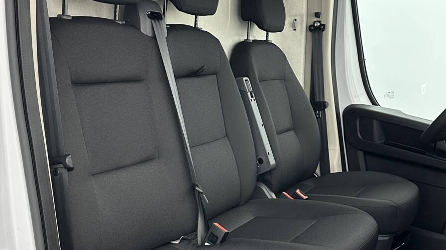 Mandataire Automobile neuf, recherche de Peugeot Boxer-ii-l4h2-3-5-maxi-2-2-180ch-bva8 - E-Motors