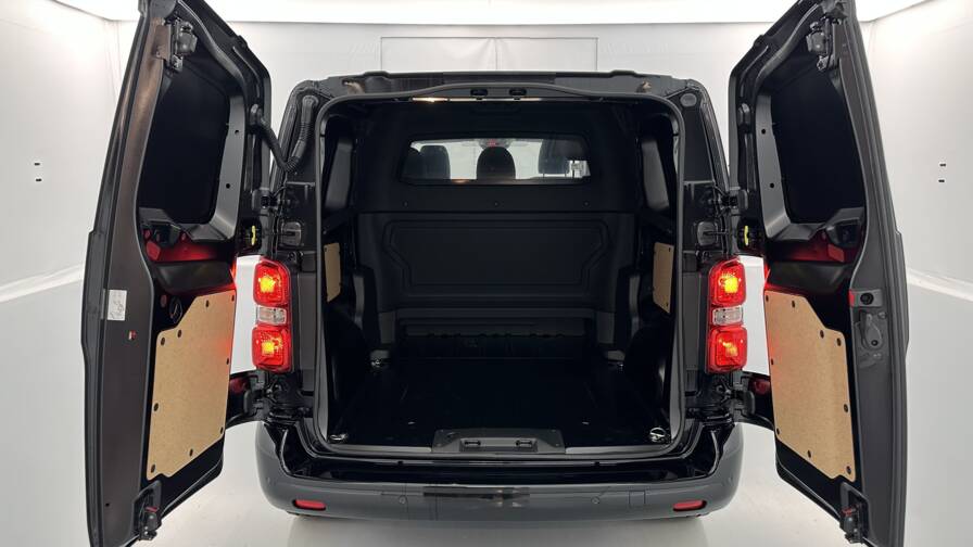 Mandataire Automobile neuf, recherche de Peugeot Expert-ca-m-2-0-bluehdi-180ch-eat8 - E-Motors