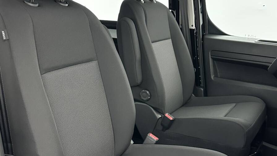 Mandataire Automobile neuf, recherche de Peugeot Expert-ca-xl-2-0-bluehdi-180ch-eat8 - E-Motors