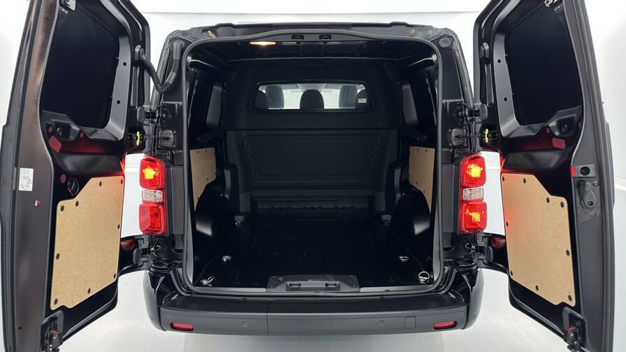 Mandataire Automobile neuf, recherche de Peugeot Expert-ca-xl-2-0-bluehdi-180ch-eat8 - E-Motors