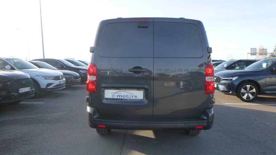 Mandataire Automobile utilitaire, recherche de Peugeot Expert-cabine-approfondie-fixe-xl-bluehdi-180-s-s-eat8-5pl-plus-gps-plus-2-portes-lat-rales-plus-pack-look-plus-led - E-Motors