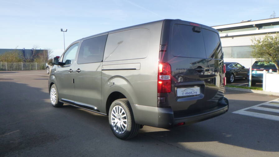 Mandataire Automobile utilitaire, recherche de Peugeot Expert-cabine-approfondie-fixe-xl-bluehdi-180-s-s-eat8-5pl-plus-gps-plus-2-portes-lat-rales-plus-pack-look-plus-led - E-Motors