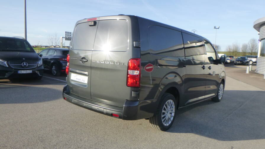 Mandataire Automobile utilitaire, recherche de Peugeot Expert-cabine-approfondie-fixe-xl-bluehdi-180-s-s-eat8-5pl-plus-gps-plus-2-portes-lat-rales-plus-pack-look-plus-led - E-Motors