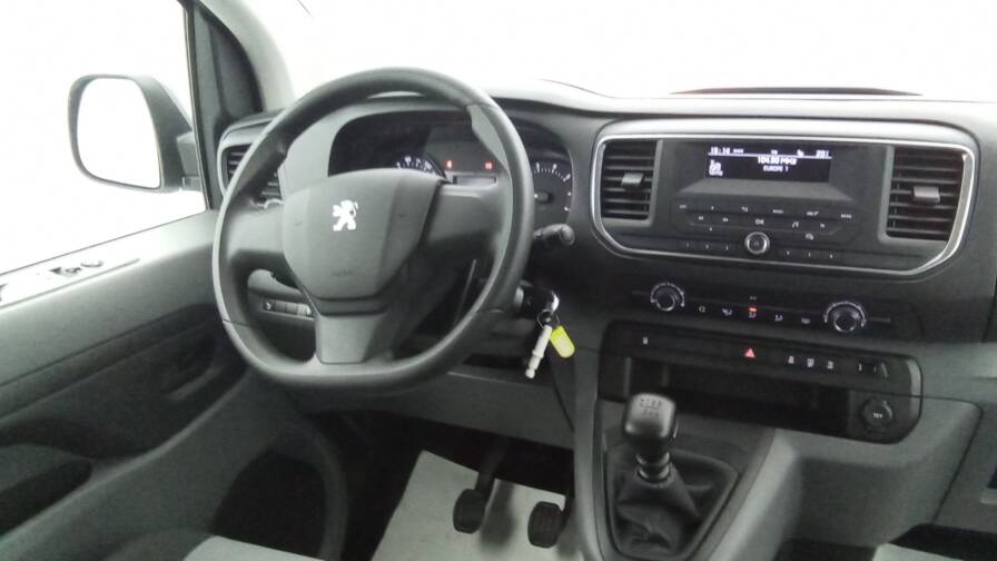 Mandataire Automobile occasion, recherche de Peugeot Expert-compact-bluehdi-120-8-places - E-Motors