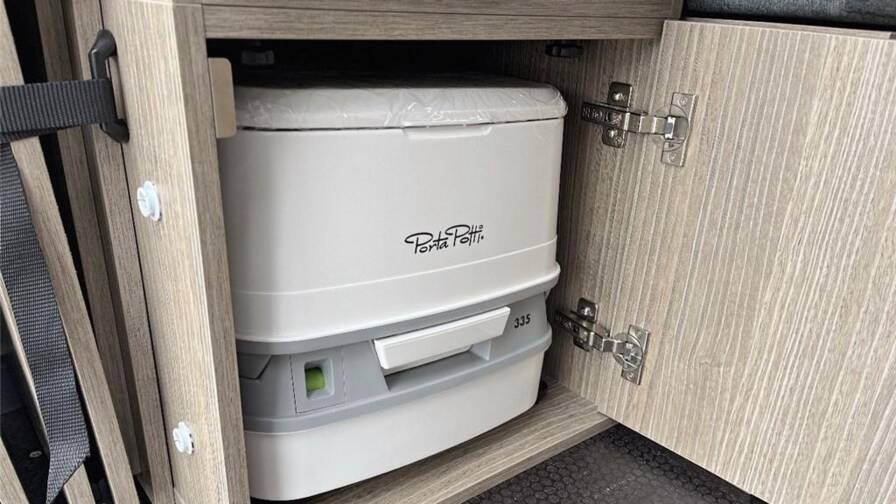 Mandataire Automobile occasion, recherche de Peugeot Expert-fourgon-fgn-tole-standard-1-5-bluehdi-120-s-s-bvm6-asphalt - E-Motors