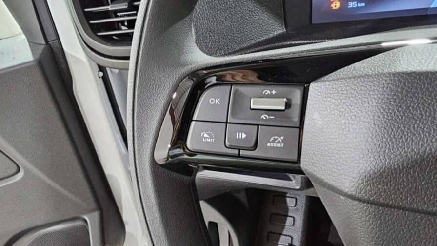 Mandataire Automobile neuf, recherche de Peugeot Expert-fourgon-expert-fgn-m-bluehdi-145-s-s-eat8 - E-Motors