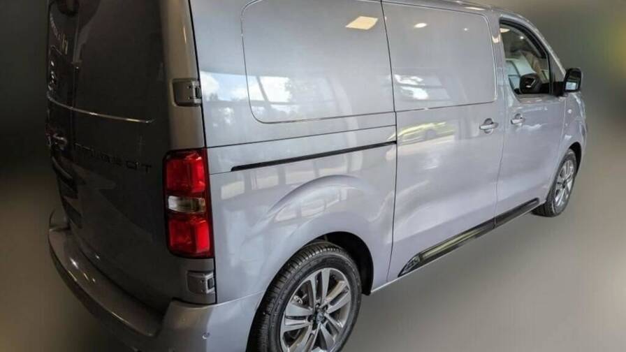 Mandataire Automobile neuf, recherche de Peugeot Expert-fourgon-expert-fgn-m-bluehdi-180-s-s-eat8 - E-Motors