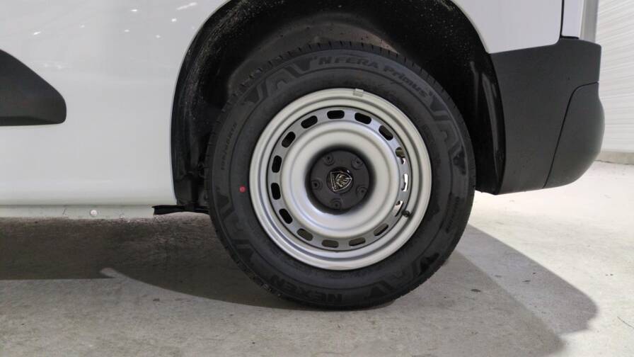 Mandataire Automobile neuf, recherche de Peugeot Partner-fourgon-m-650-kg-bluehdi-100-s-s-bvm6-3pl-plus-cabine-extenso-plus-mirror-screen - E-Motors