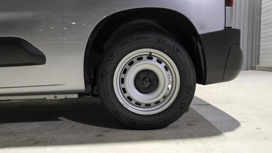 Mandataire Automobile neuf, recherche de Peugeot Partner-fourgon-m-650-kg-bluehdi-100-s-s-bvm6-3pl-plus-cabine-extenso-plus-mirror-screen - E-Motors