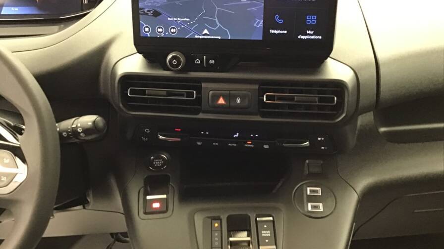 Mandataire Automobile occasion, recherche de Peugeot Partner-fourgon-m-1000-kg-bluehdi-130-s-s-eat8 - E-Motors