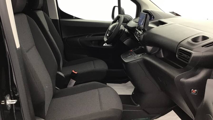 Mandataire Automobile occasion, recherche de Peugeot Partner-fourgon-m-1000-kg-bluehdi-130-s-s-eat8 - E-Motors