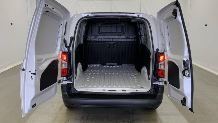 Mandataire Automobile neuf, recherche de Peugeot Partner-fourgon-m-650-kg-bluehdi-100-s-s-bvm6 - E-Motors