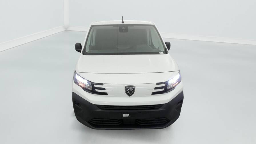 Mandataire Automobile neuf, recherche de Peugeot Partner-fourgon-m-650-kg-bluehdi-130-s-s-eat8 - E-Motors