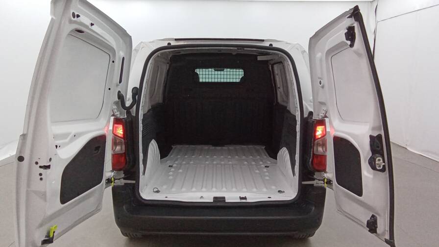 Mandataire Automobile utilitaire, recherche de Peugeot Partner-fourgon-standard-1000kg-bluehdi-75-premium-gps - E-Motors