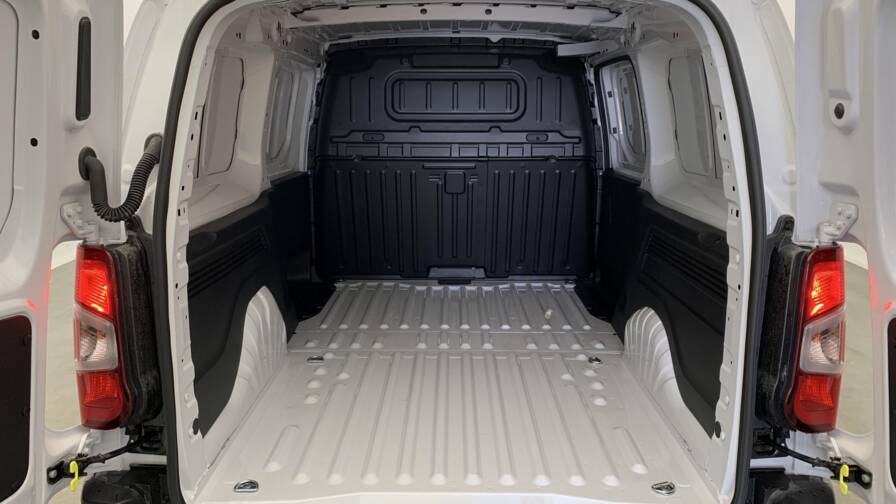 Mandataire Automobile neuf, recherche de Peugeot Partner-fourgon-xl-950-kg-bluehdi-100-s-s-bvm6 - E-Motors