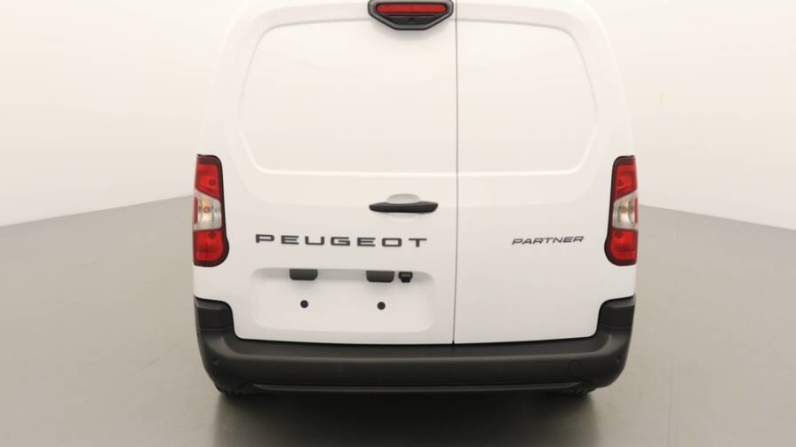 Mandataire Automobile occasion, recherche de Peugeot Partner-fourgon-xl-950-kg-bluehdi-130-s-s-eat8 - E-Motors