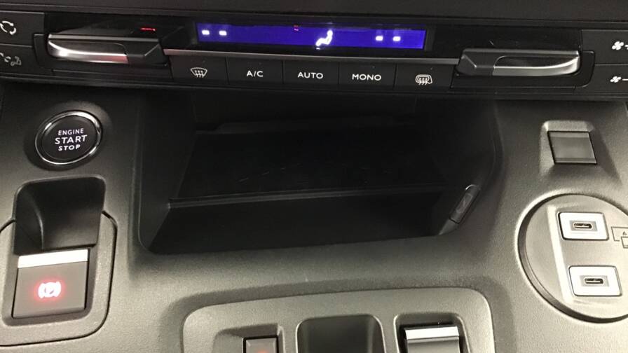 Mandataire Automobile occasion, recherche de Peugeot Partner-fourgon-xl-950-kg-bluehdi-130-s-s-eat8 - E-Motors