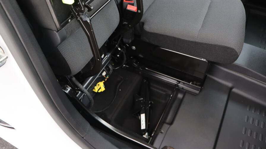 Mandataire Automobile neuf, recherche de Peugeot Partner-long-heavy - E-Motors