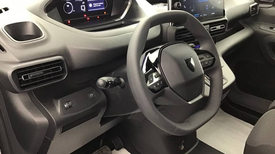 Mandataire Automobile occasion, recherche de Peugeot Partner-fourgon-m-650-kg-bluehdi-130-s-s-eat8 - E-Motors