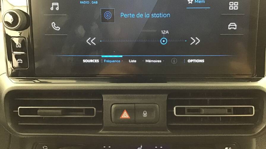 Mandataire Automobile occasion, recherche de Peugeot Partner-fourgon-m-650-kg-bluehdi-130-s-s-eat8 - E-Motors