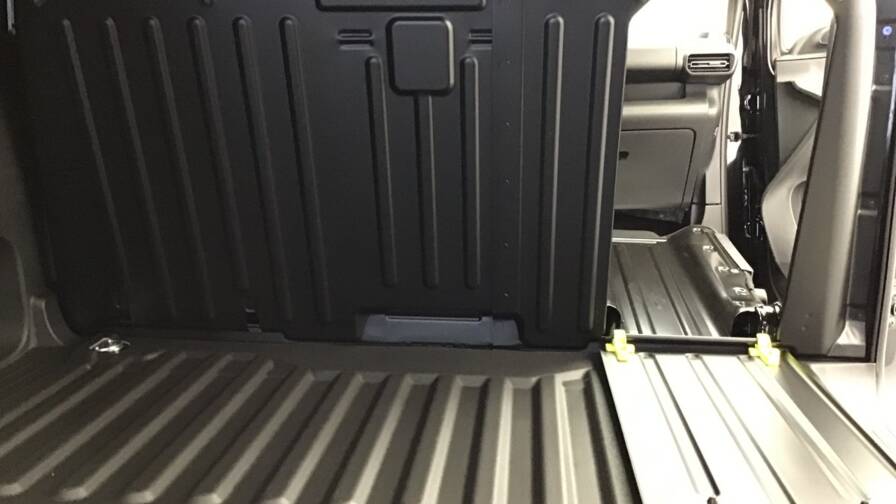 Mandataire Automobile occasion, recherche de Peugeot Partner-fourgon-m-650-kg-bluehdi-130-s-s-eat8 - E-Motors