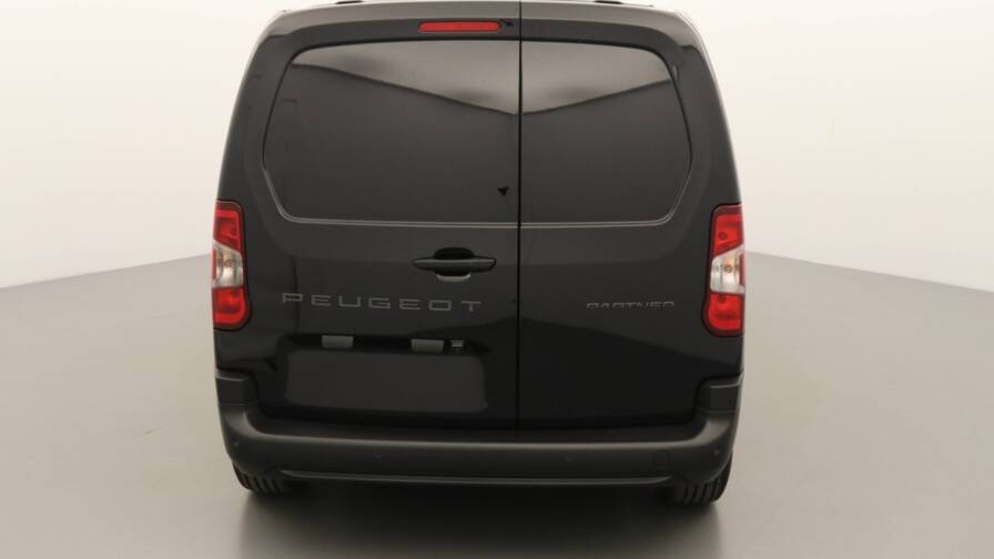Mandataire Automobile occasion, recherche de Peugeot Partner-fourgon-m-650-kg-bluehdi-130-s-s-eat8 - E-Motors