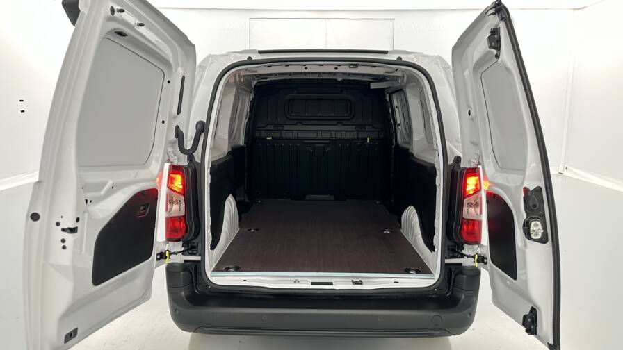 Mandataire Automobile neuf, recherche de Peugeot Partner-xl-950kg-bluehdi-130ch-eat8 - E-Motors