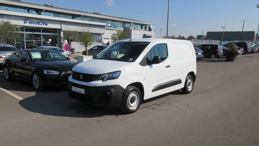 Avis-mandataire-auto-Emotors-Peugeot-Partner-fourgon-Standard-premium-650kg-bluehdi-100-s-s.