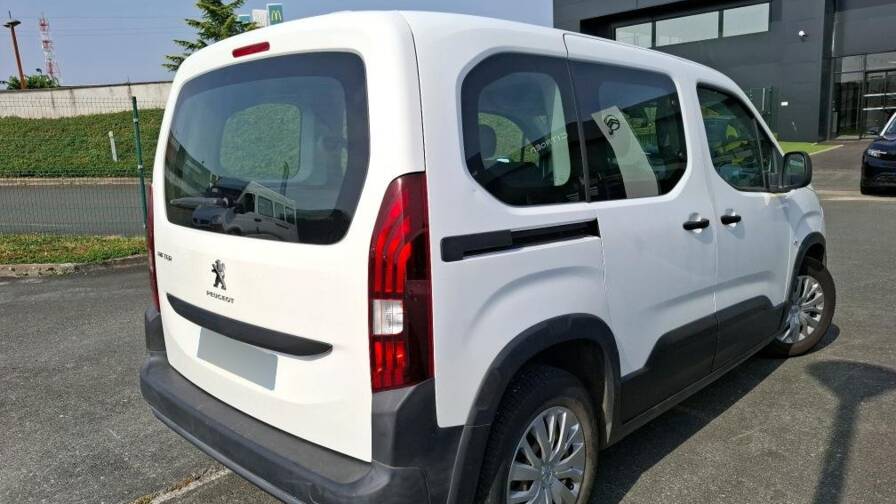 Mandataire Automobile occasion, recherche de Peugeot Rifter-standard-puretech-110-active - E-Motors