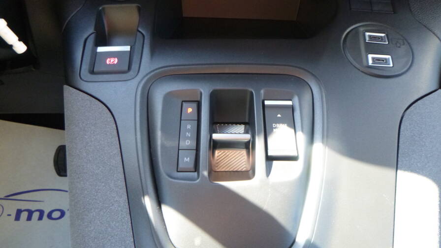 Mandataire Automobile neuf, recherche de Peugeot Rifter-m-bluehdi-130-eat8-gt-5pl - E-Motors