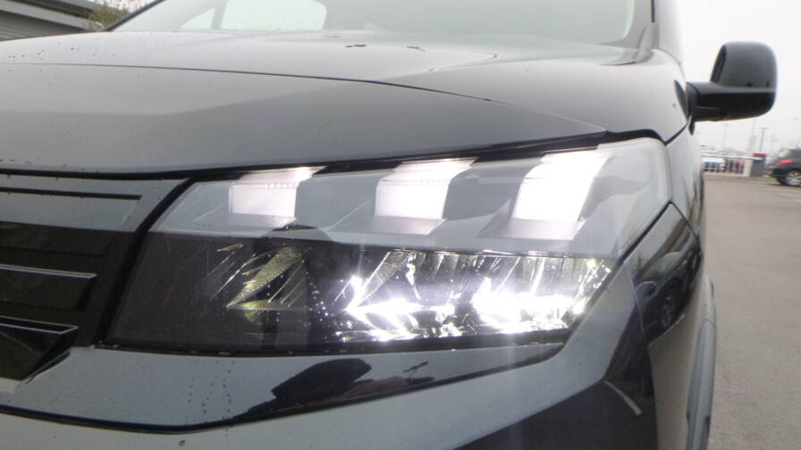 Mandataire Automobile neuf, recherche de Peugeot Rifter-xl-bluehdi-130-eat8-gt-7pl-plus-gps - E-Motors